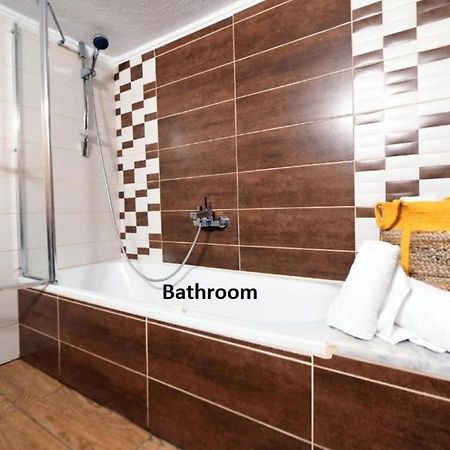 Grand Lux Apartment سيرس المظهر الخارجي الصورة