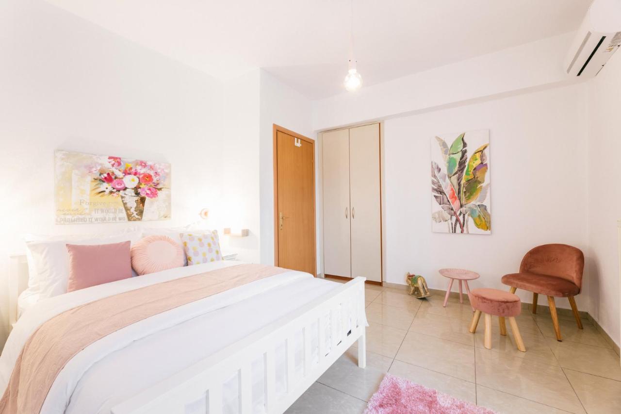 Grand Lux Apartment سيرس المظهر الخارجي الصورة